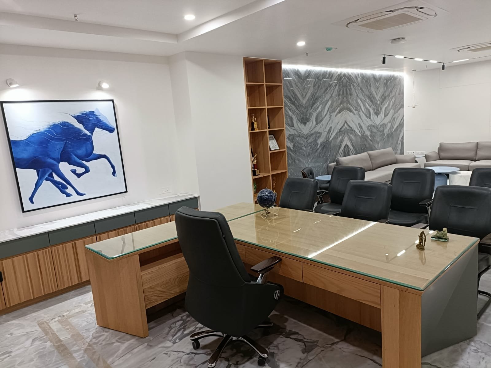 Modern Executive Workspace